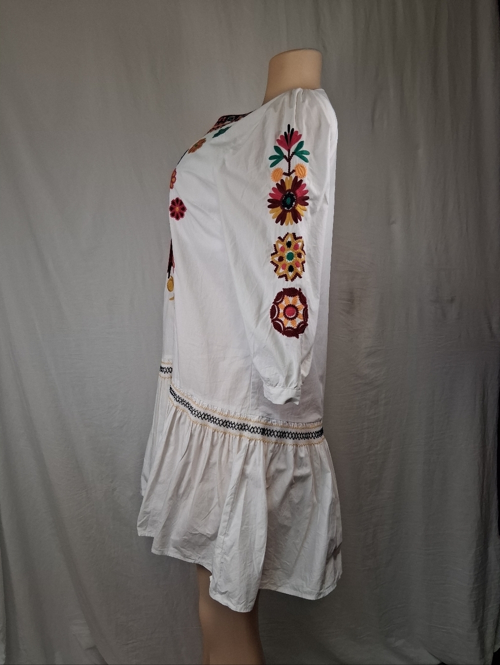 Ellison Ivory Satin Shell Top - Picture 4 of 15